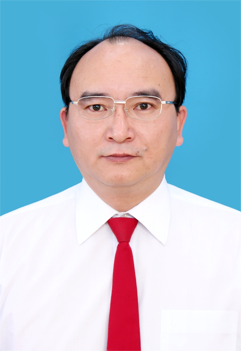 楊偉東