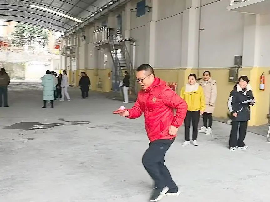 南丹縣中醫醫院開展2025年元宵節趣味競技活動